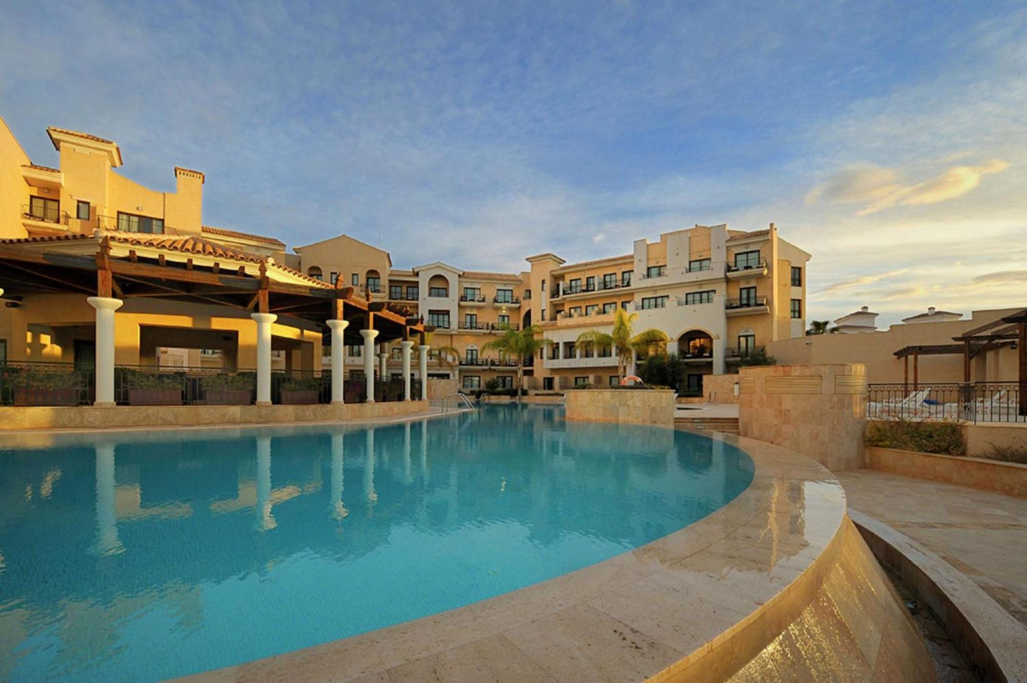 더블트리 바이 힐튼 라 토레 골프 앤 스파 리조트 롤단 외부 사진 The Westin La Paloma Resort & Spa