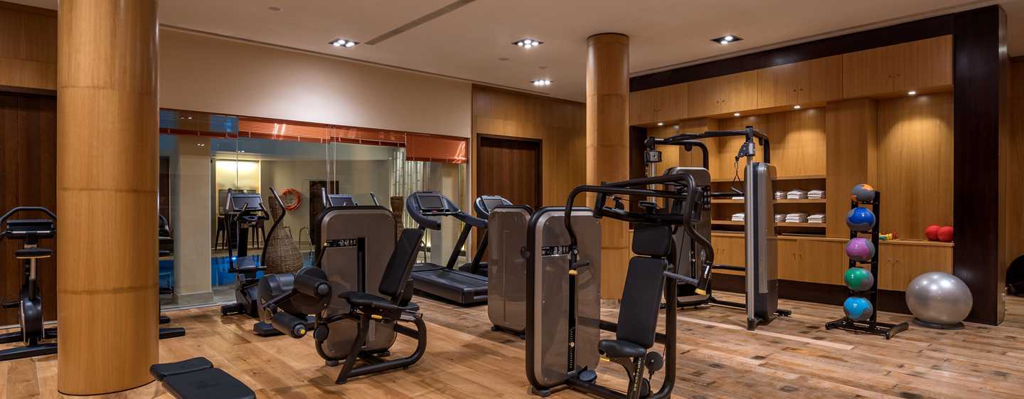 더블트리 바이 힐튼 라 토레 골프 앤 스파 리조트 롤단 외부 사진 The gym at the hotel